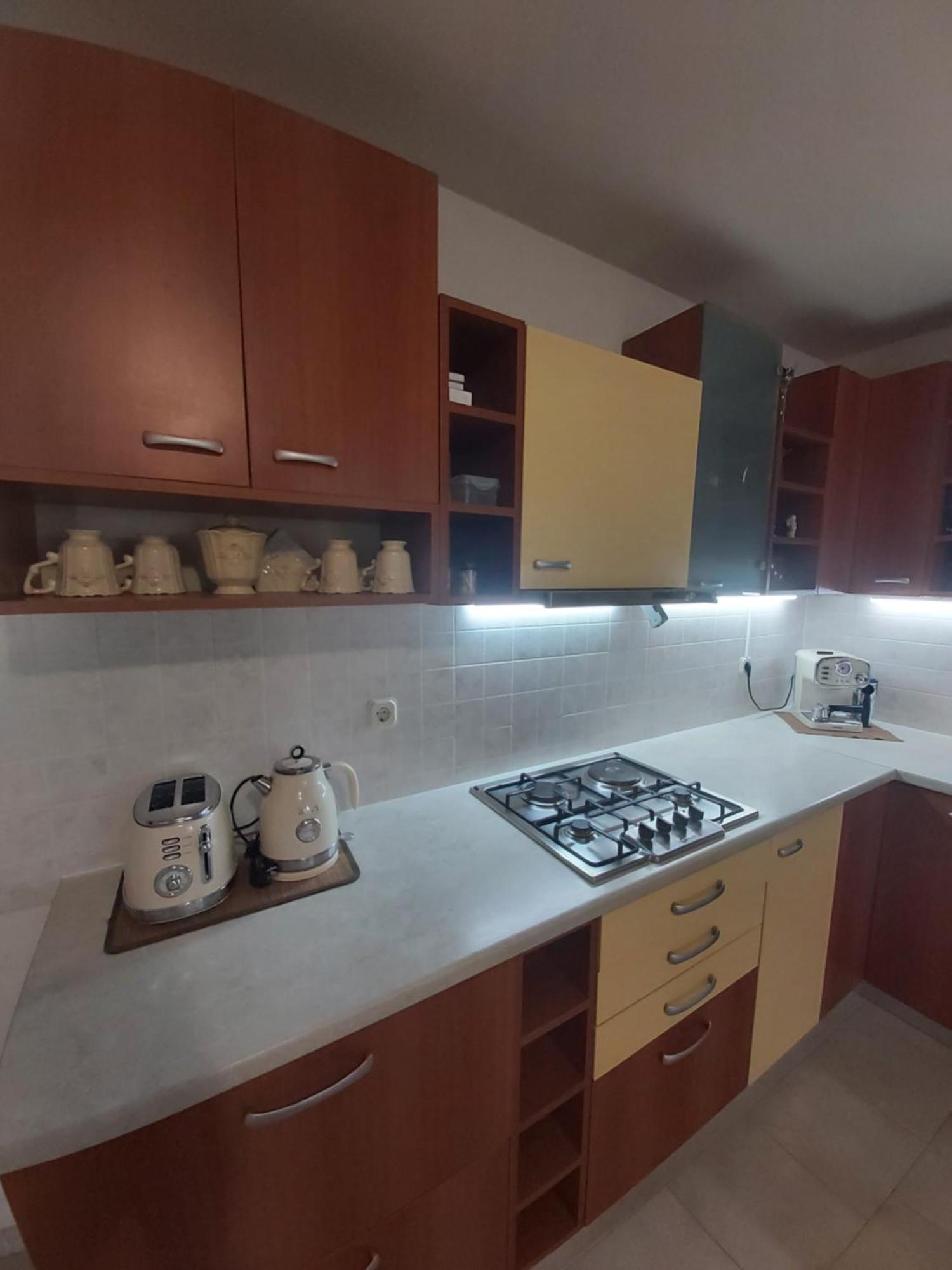זאדאר Apartman Luce With Shared Pool מראה חיצוני תמונה